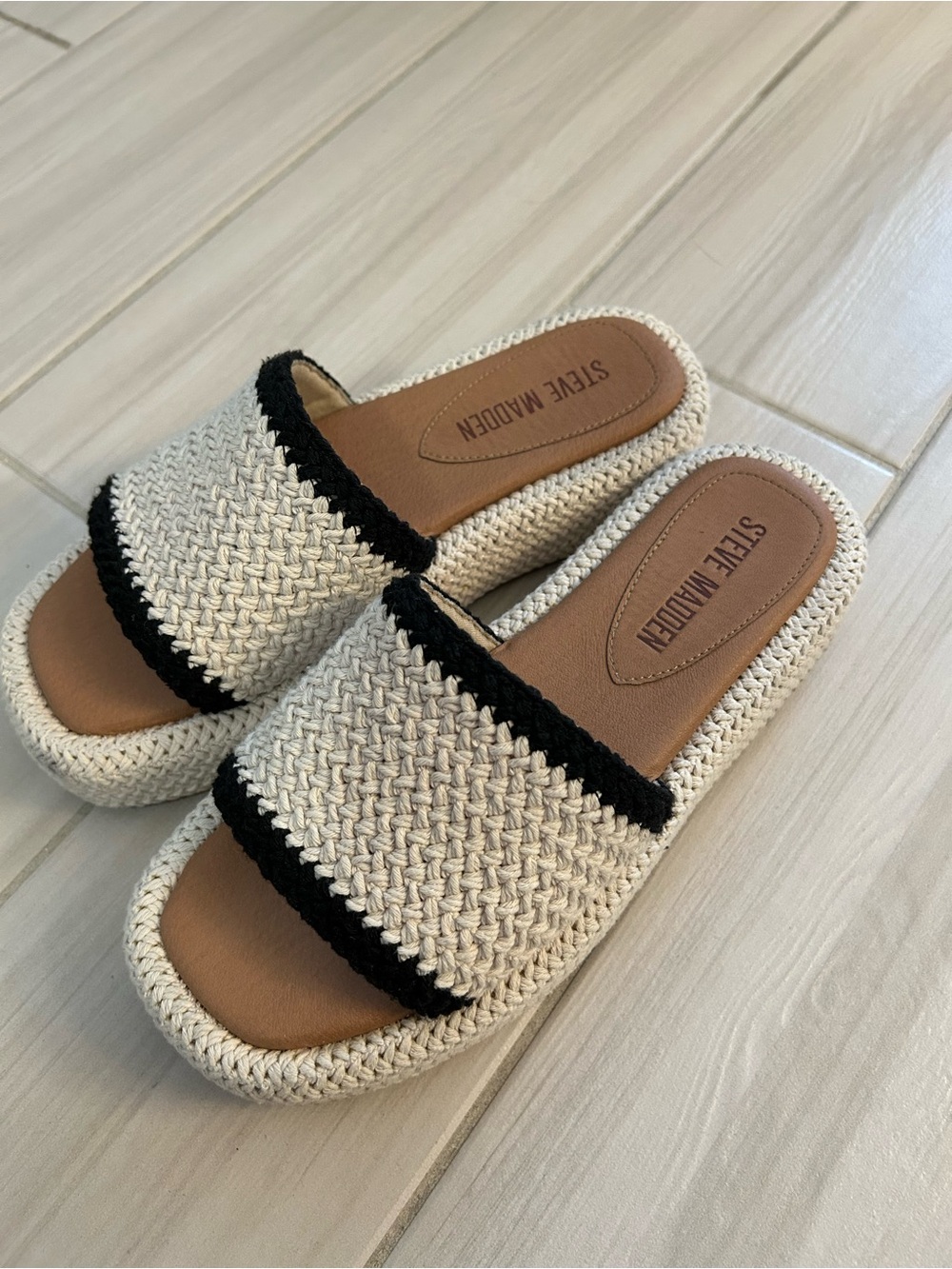 Steve Madden Cream Woven Slide Sandals with Black Trim